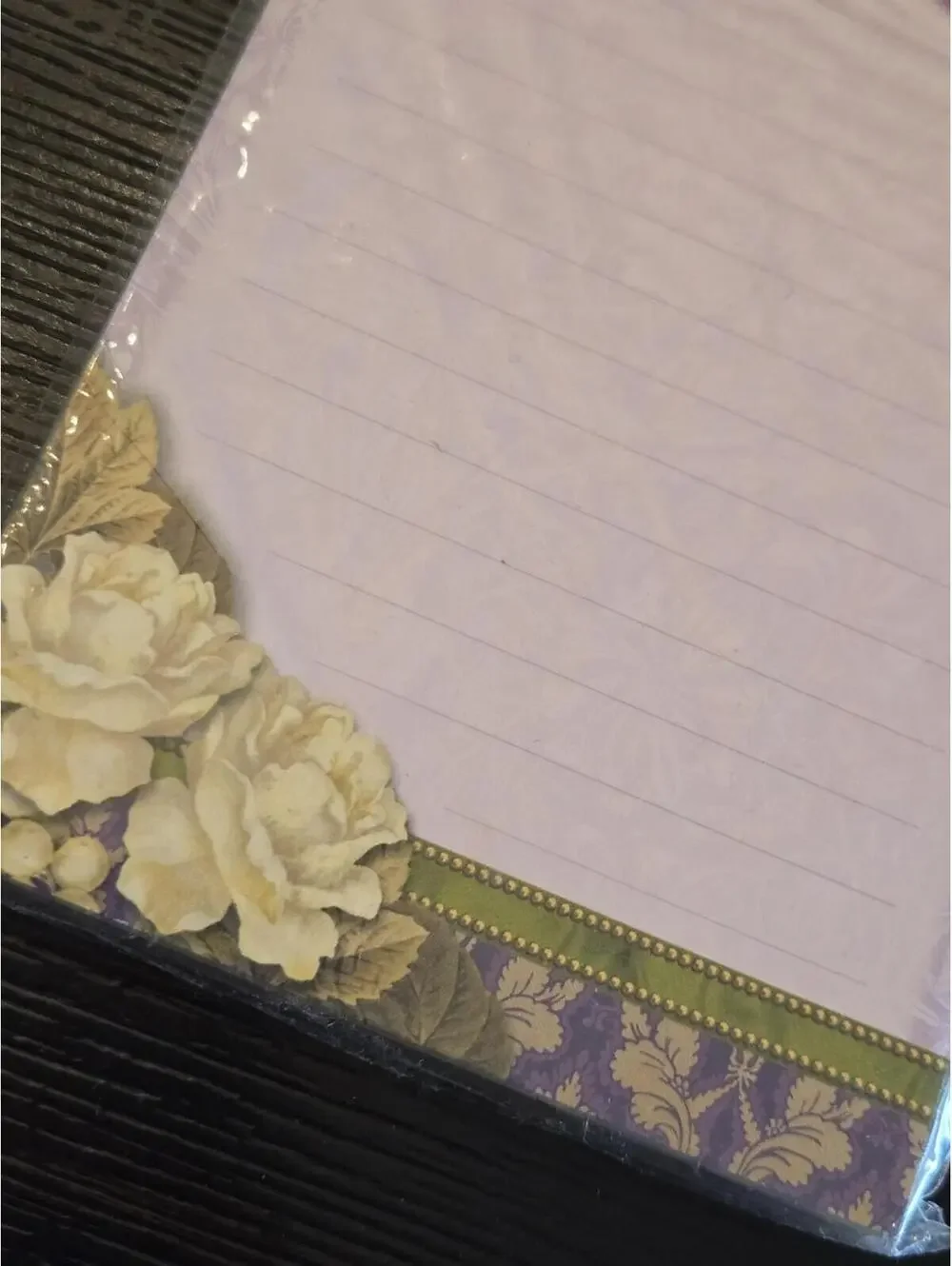 Pooch & Sweetheart Purple Green Joy Floral Magnetic List Pad 80 Sheets Sealed